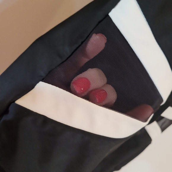 Catalina women's size Large 12-14 modest bathingsuit black - Picture 6 of 7